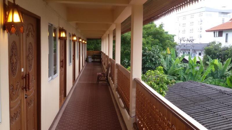 ยัวร์ เฮาส์ 3 เกสท์เฮาส์ Hotel เชียงใหม่ ภายนอก รูปภาพ